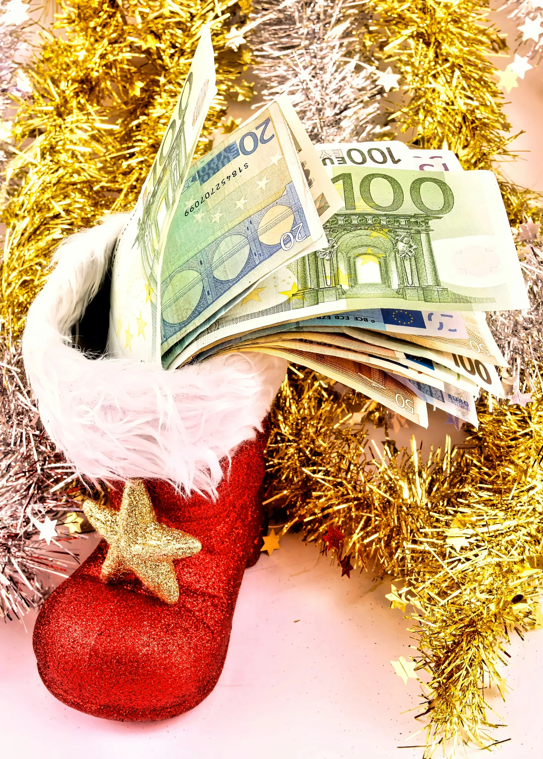 How Financial Forecasting Makes Christmas Budgeting Stress-Free